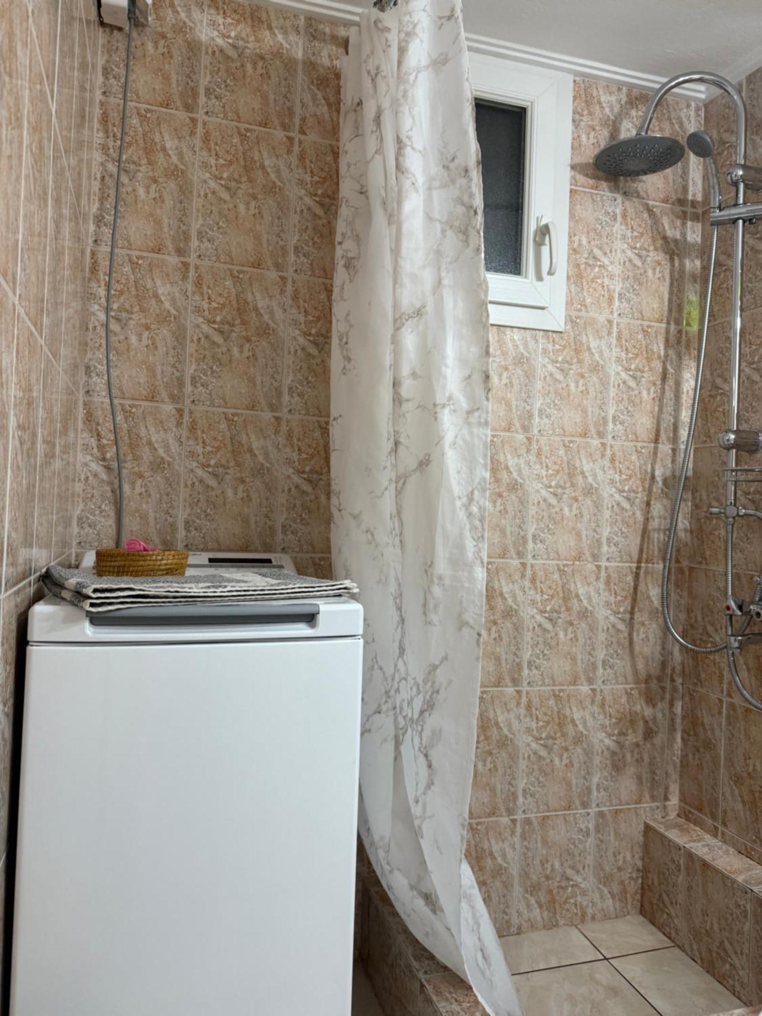 Pagrati Apartment Διαμέρισμα Παγκράτι Athén Kültér fotó